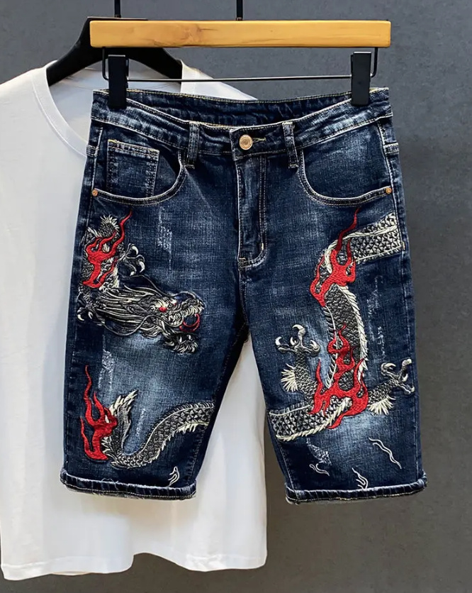 Kurze Herren Jeans Hose in Blau mit Drachen Stickereien